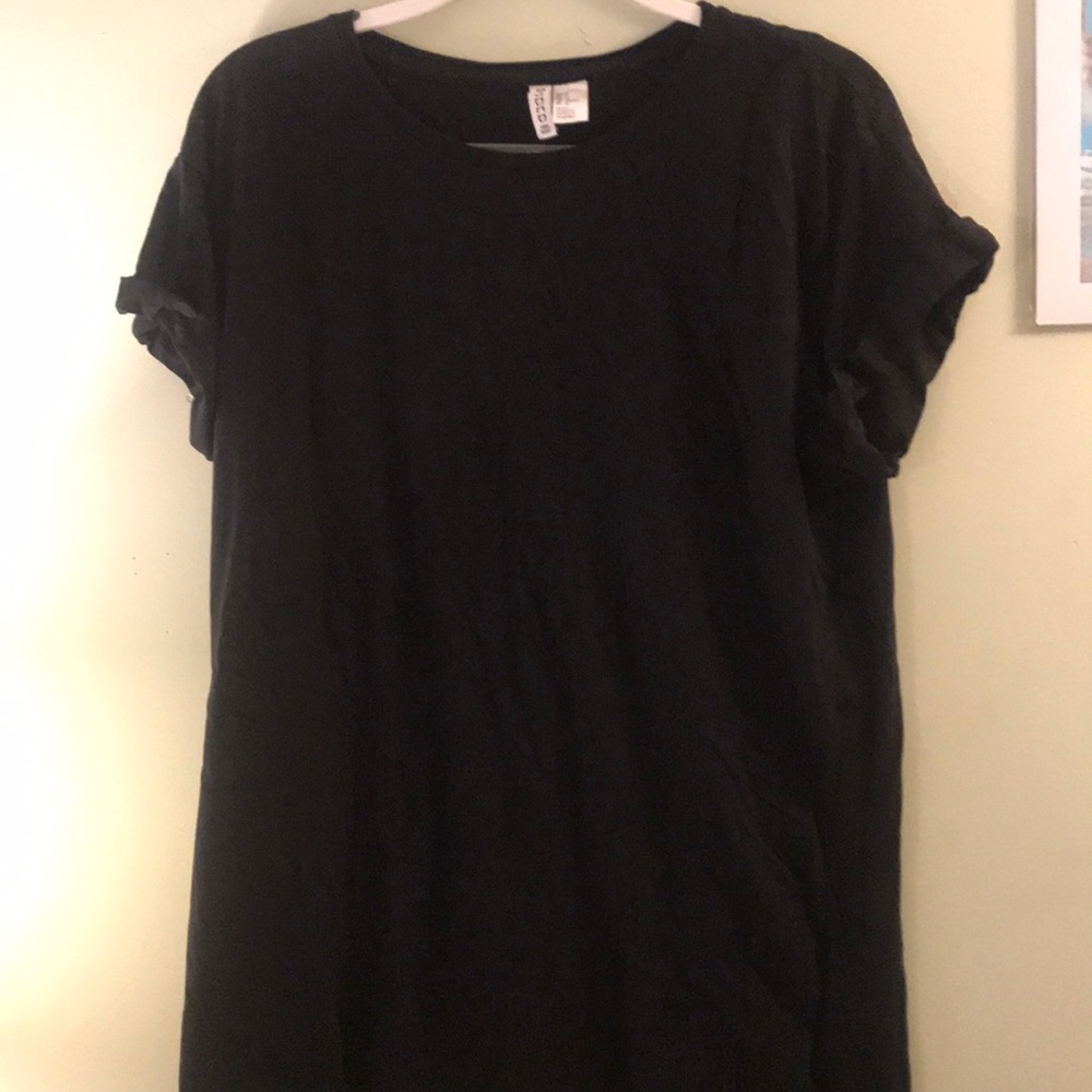 H&M black long tshirt